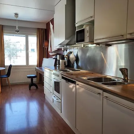 Апартаменты Cosy Two In With Free Parking Хельсинки